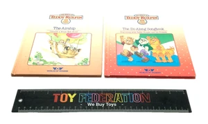 Set libri Teddy Ruxpin "THE DO-ALONG SONGBOOK" & "THE AIRSHIP" - Foto 1 di 7