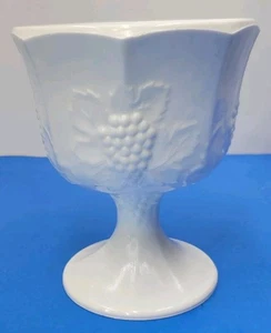 Vintage White Milk Glass Pedestal Bowl/Dish 6.5" Embossed Grape Vine Pattern - Picture 1 of 11