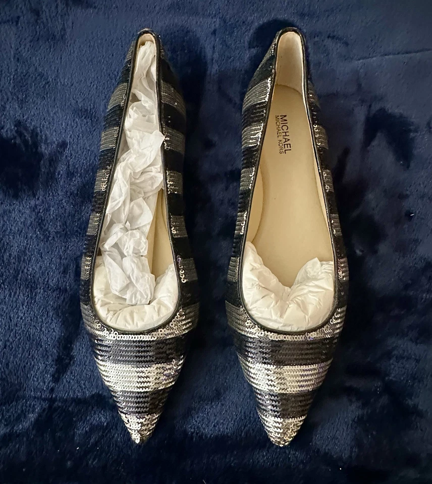 Michael Kors Arianna Pisos Punta, Lentejuelas Rayas Negras y Plateadas Talla 7.5 Foto 1 de 4