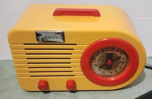 FADA Vintage Crosley YELLOW Radio, AM/FM USED & RADIO and CASSETTE WORKS Nice - Picture 1 of 7