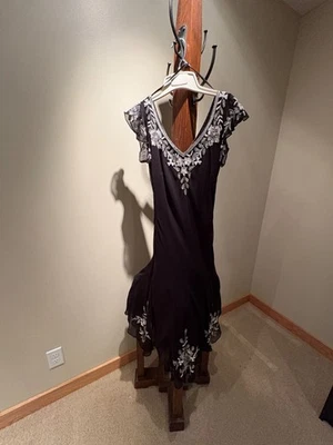 Vestido Talla 6 JKARA Negro Glam Fiesta, Adornado, Plateado y Blanco Cuentas y Lentejuelas Foto 1 de 4