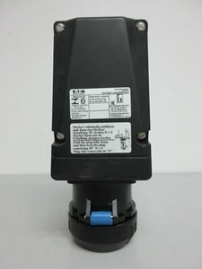 (AMPMECH) CEAG/CROUSE-HINDS/ EATON EX-WALL SOCKET, 16A-3P-240V, IP66, ZONE 1&2 - Picture 1 of 7