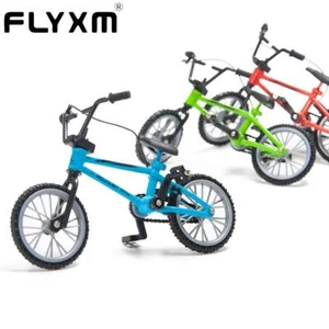 Flyxm Kunststoff Mini Fahrrad Bike Spielzeug für 1/12 1/10 1/8 RC Crawler Auto Dekoration - Bild 1 von 16