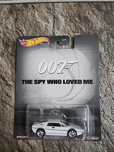 Hot Wheels Premium 007 Lotus Esprit S1 Diecast Car 1:64 Real Riders - Picture 1 of 4