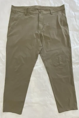 Rhone Commuter Golf Chino Active Pants Men’s 40 40x26 Beige Stretch Polyester - Image 1 of 4