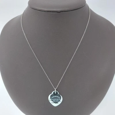 COLLAR TIFFANY & CO RTT 18" ESTERLINA Y ESMALTE CORAZONES (B07005969) Foto 1 de 4