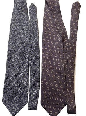 2 Corbatas Calvin Klein Hombre Corte Clásico Marrón/Amarillo Círculos Azul/Gris Cuadrados Seda Foto 1 de 3