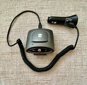 Motorola SYN1717A T505 Bluetooth Car Speakerphone FM Transmitter **PRE OWNED * - Zdjęcie 1 z 9