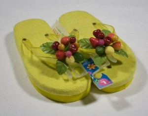 CAPELLI KIDS NEW YORK YOUTH SHOE SIZE 1-2 NWT FLIP FLOPS YELLOW TUTTI FRUITY - Picture 1 of 1