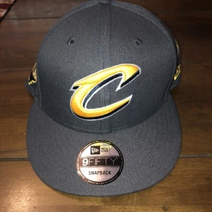 🔥New Cleveland Cavaliers Lebron James New Era 39Thirty  Gray Hat Snapback - Picture 1 of 6
