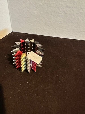 Pulsera Spikes Gótico Punk Grunge Plata, Rojo, Negro y Dorado Plástico Elástico Foto 1 de 4