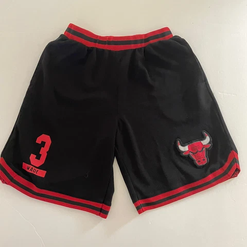 Chicago Bulls Basketball Boys Shorts #3 Dwayne Wade NBA Youth M 10-12 Black Red Cover