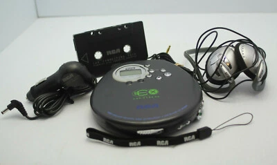 Reproductor de CD portátil RCA RP2445 Xtreme con paquete de conexión para automóvil usado Foto 1 de 4