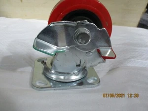 Swivel Caster 4" x 2" WITH Brake - Picture 1 of 11