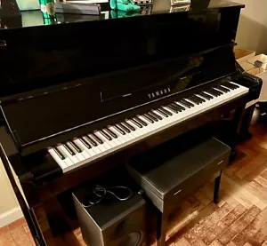 Yamaha U3 upright piano 52'' - Picture 1 of 3