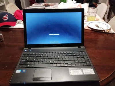 ACER ASPIRE 5742 PEW71 Laptop - Image 1 of 4