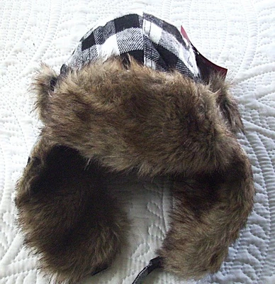 Sombrero de viajero Rothco 7,25 con orejeras y gorra de piel para clima frío poliéster Foto 1 de 4