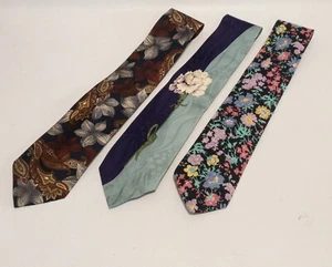 3 Vintage Designer Ties Liberty Modules Burberrys LOT - Picture 1 of 8