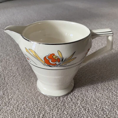 H & K Tunstall Art Deco Jug - Image 1 of 4
