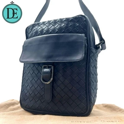 Bolso de Hombro Bottega Veneta Cuero Intrecciato Azul Marino Unisex Bandolera Usado Foto 1 de 4