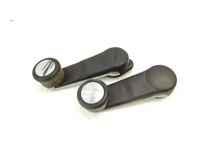 Puerta manivela ventana trasera audi 100 c4 2.5td 85kw diésel 1992 893837597b  Foto 1 de 4