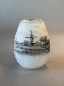 Very nice Daum Frères, Nancy, tiny vase. Dutch landscape. Circa 1898 - Picture 1 of 9