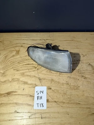 95-96 Nissan 240sx S14 OEM Zenki RH Right Passenger Side Corner Light Flaw - Image 1 of 4