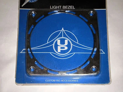 KENWORTH OR FREIGHTLINER SEMI TRACTOR TRUCK 4" LIGHT BEZEL CHROME PLASTIC 32117 - Image 1 of 3