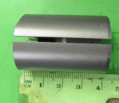 Поздний правый направляющий карбюратора Honda CB77 CL77🔥16141-275-004🔥НОВЫЙ ИЗ СТАРЫХ ЗАПАСОВ 🔥ОРИГИНАЛЬНЫЙ🔥125🔥2.0 - Изображение 1 из 4