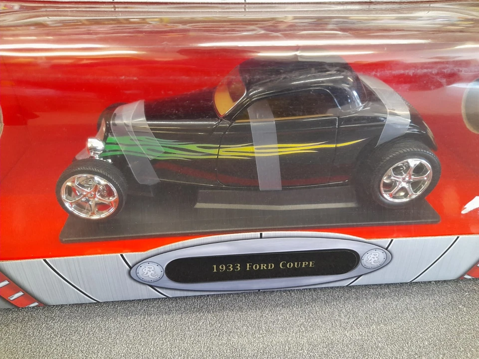 Road Signature 92839 1933 Ford Coupé 1/18 - Immagine 1 di 2