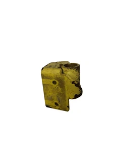 John Deere 48 54 Deck Rear Wheel Bracket Left AM116010 345 GT275 425 445 LX176 - Picture 1 of 9