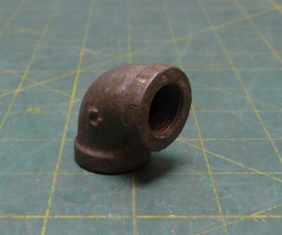 3/8" NPT Female Black Malleable Iron 90° Elbow, 1-1/2" Length, 1-1/2" Height - Image 1 of 4