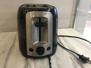 BLACK AND DECKER 2 SLICE TOASTER, 7 SHADE SETTINGS - Picture 1 of 3