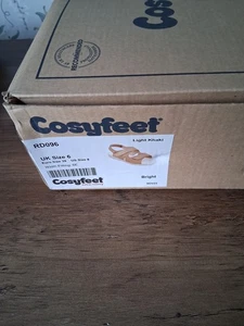 COSYFEET HELLE DAMEN SANDALEN GRÖSSE 6. BRANDNEU IM KARTON. UVP 75,00 £. - Bild 1 von 2