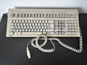 Lata 80-te WANG 724 Klawiatura Niemiecka wtyczka QWERTZ DIN Głośnik - Zdjęcie 1 z 5