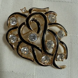 Vintage Grape Cluster Gold Tone Brooch with Black Enamel - Picture 1 of 19