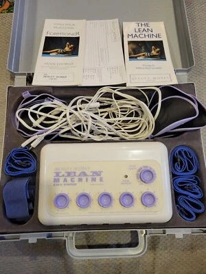 Máquina inclinada de 10 almohadillas The Beauty Works Foto 1 de 4