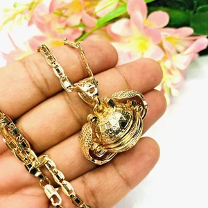 14 Gold Plated Photo Locket Box Foldable Locket Pendant Family Locket Necklace - Picture 1 of 4