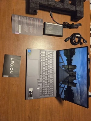 Lenovo Legion 5 15IAH7 i5-12500H,16GB DDR5 rtx 3050Ti 512GB 15.6" 2022 Notebook - Immagine 1 di 4