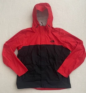 The North Face Giacca con Cappuccio Uomo DryVent Venture Rain - Rosso/Nero - XL - Foto 1 di 9