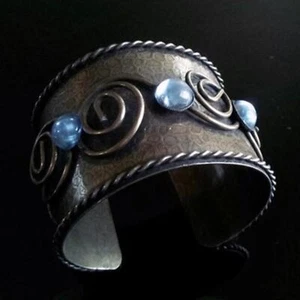 Handmade Antiqued Brass Lt Blue Glass Swirls Giraffe Animal Print Cuff Bracelet - Picture 1 of 1