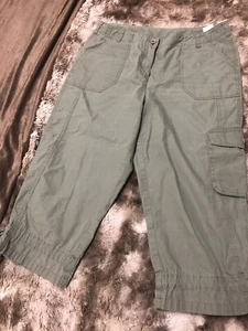 Jones New York Sport 3/4th Crop Pants Women 12 Preloved - Picture 1 of 4