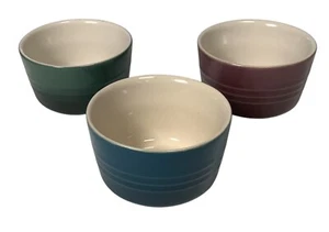 3er Set Le Creuset Auflaufförmchen kleine Souffle Schalen Steinzeug stapelbar 3" Durchmesser - Bild 1 von 5