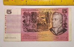 Banconota da 5 dollari Australia 1969; scegli 39b *BENE* - Foto 1 di 2