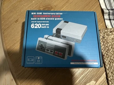 Sistema de entretenimiento Nintendo NES Classic Edition Foto 1 de 2