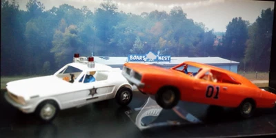 Juego de figuras de coche de policía cargador duques de Hazzard de plástico procesado MEGO de colección Foto 1 de 4