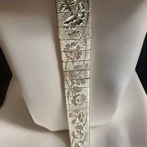Bracelet gravé floral vintage panneaux repousse ton or LinkBand (881) - Photo 1/5
