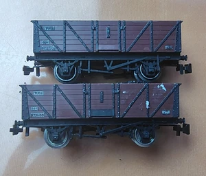 Rake of 2 Plank Wagons with Coal Loads. OO Gauge No reserve clearance items - Picture 1 of 5