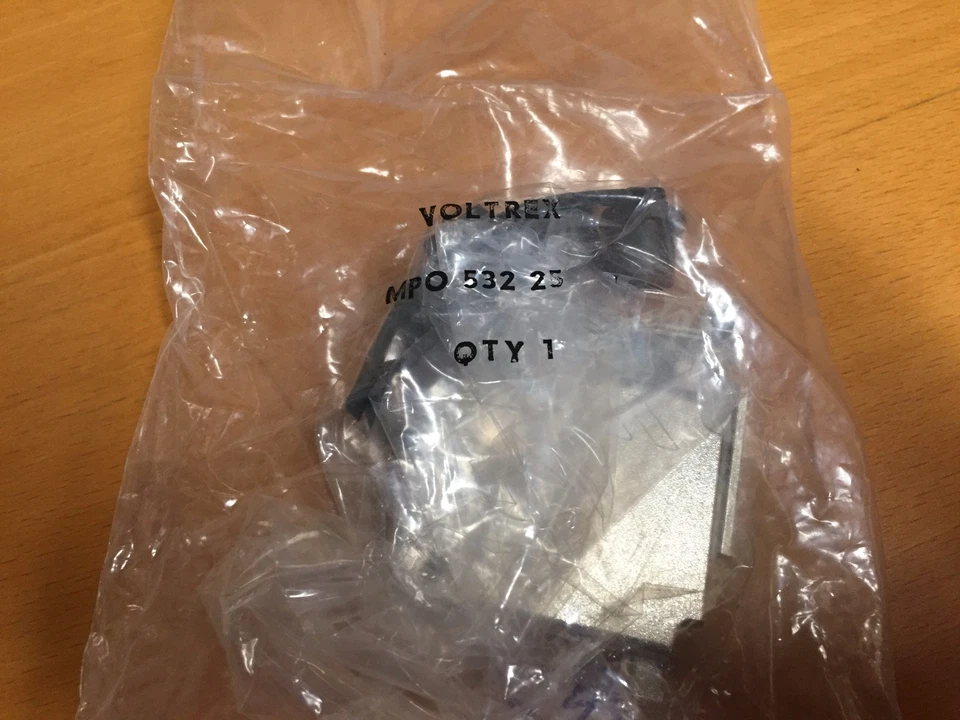 Carcasa trasera Voltrex MPO532-25 D Sub Foto 1 de 1