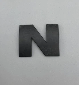 1999-2004 Land Rover Discovery Emblem Logo Letter Badge Front BLK OEM D2E Letr N - Bild 1 von 6